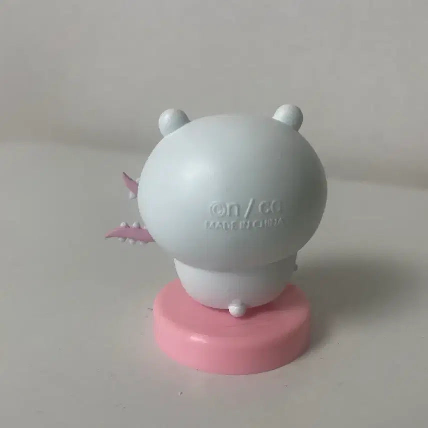 [BUNJANG] Chiikawa Character Figure with Horned Weapon / 먼작귀 치이카와 피규어