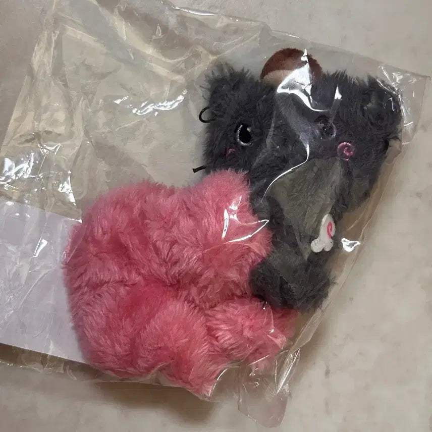 [BUNJANG] NCT WISH Riku Kuri Scrunchie (Sealed) / 미개봉 nctwish 리쿠 쿠리 스크런치 양도