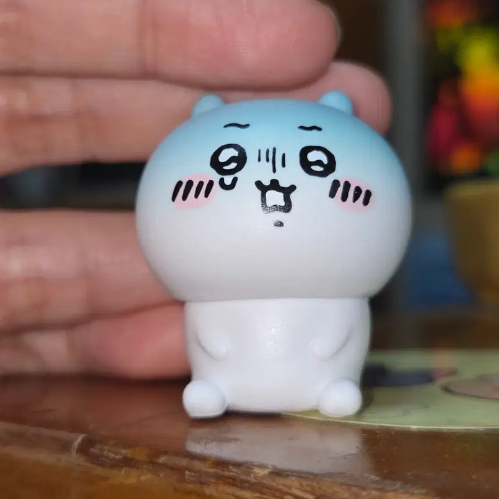 [BUNJANG] Chiikawa Hachiwara Interior Mini Figure / 치이카와 인테리어 미니 피규어 하치와레 먼작귀 가챠