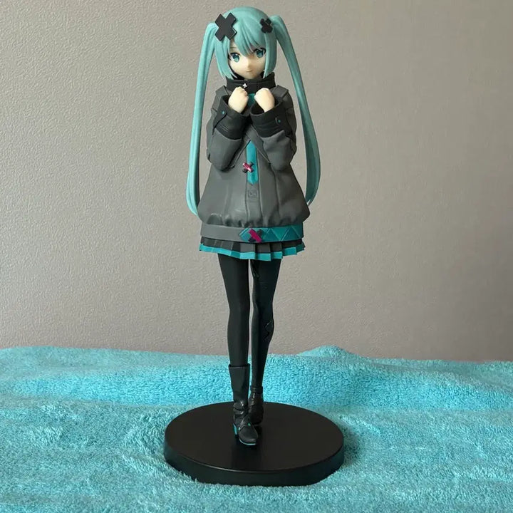 [BUNJANG] Sega Project Sekai Hatsune Miku Closed Window Figure / 세가 프로젝트 세카이 피규어 닫힌 창문 하츠네 미쿠 판매