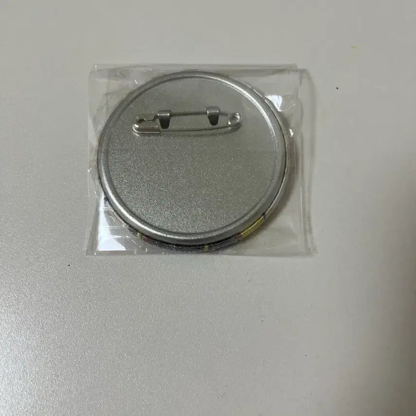 [BUNJANG] Mob Psycho 100 Reigen Arataka Hologram Can Badge / 모브사이코 100 레이겐 캔뱃지