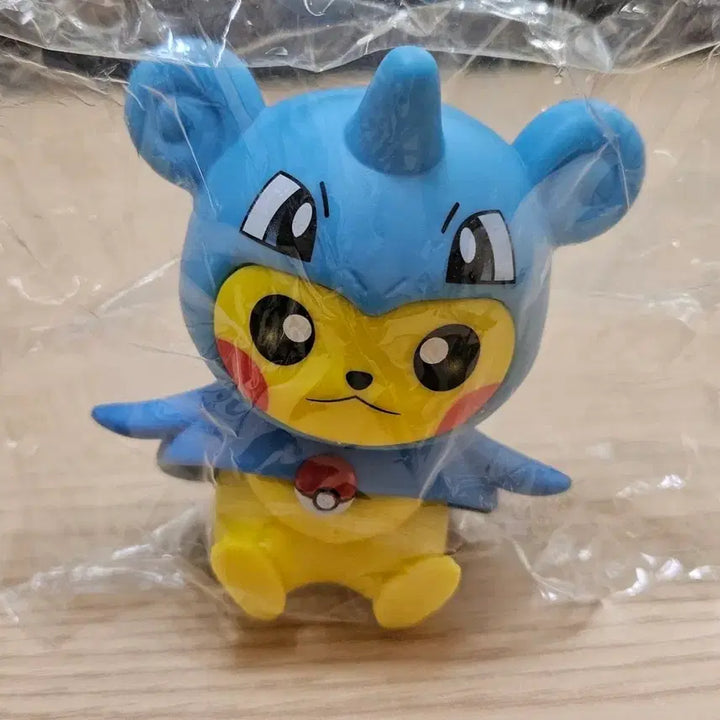 [BUNJANG] Pokemon Pikachu Lapras Poncho Figure / 포켓몬스터 라프라스 판초 피카츄