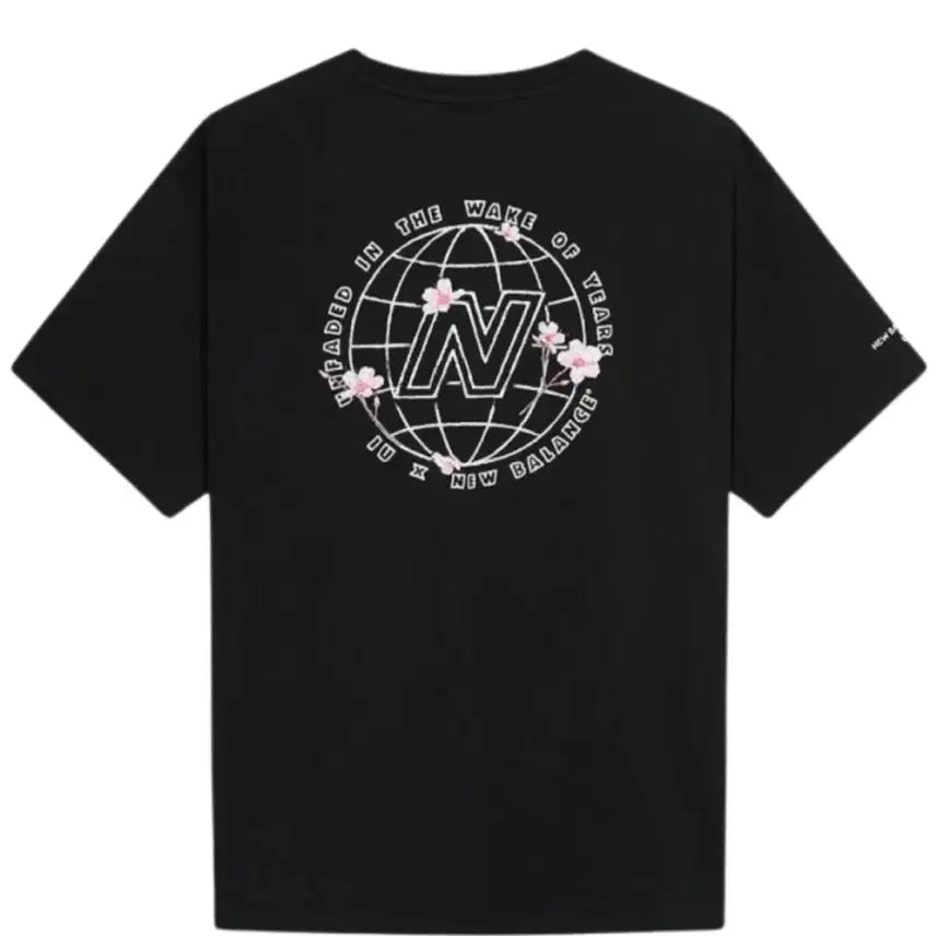 [BUNJANG] IU New Balance Flower Glove T-Shirt Black XL (Sealed) / 아이유 뉴발란스 플라워 글로브 티 미개봉
