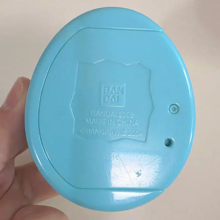 [BUNJANG] Tamagotchi Plus Color Occult Blue / 다마고치 플러스 컬러 오컬 블루 알다마 플레이용