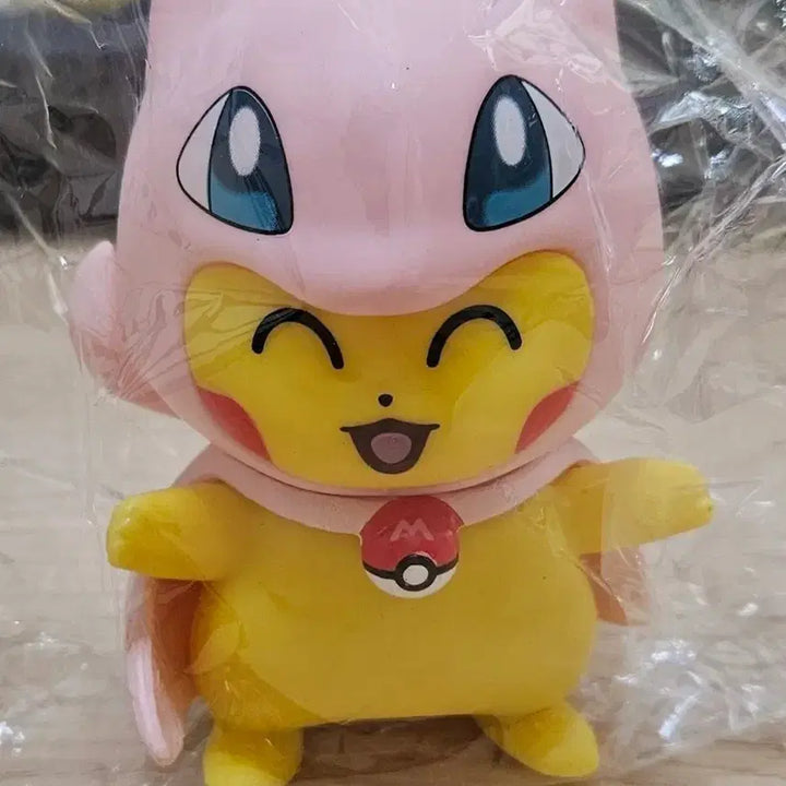 [BUNJANG] Pokemon Mew Costume Pikachu Figure / 포켓몬스터 뮤 코스튬 피카츄 피규어