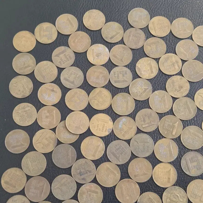 [BUNJANG] 1967 Korean 1 Won Coins Bundle (123 pcs) / 1967년 1원짜리 사용제 총123개 일괄 판매합니다