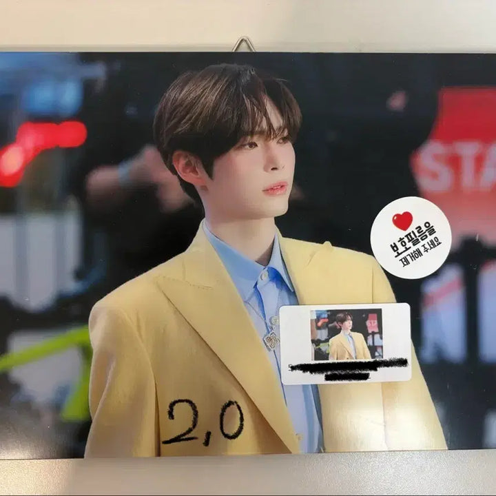 [BUNJANG] ZEROBASEONE Sung Hanbin Frame / 제로베이스원 성한빈 액자 양도합니다