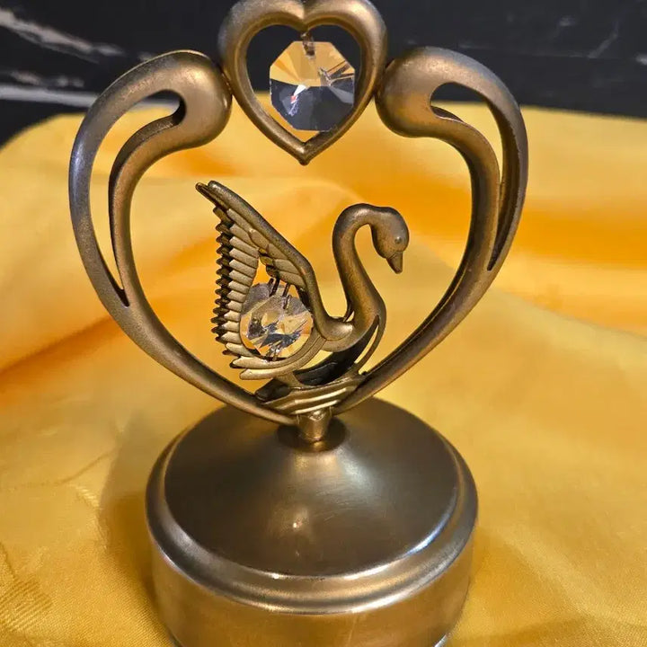 [BUNJANG] Antique 24K Gold Plated Swan Heart Music Box Decor / 미국 엔틱 24K 백조하트 딜라이트 오르골 장식소품,