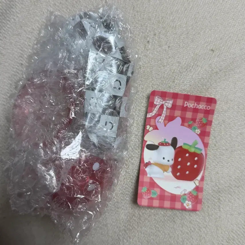 [BUNJANG] Sanrio Pochacco Strawberry Figure / 포차코 딸기 피규어