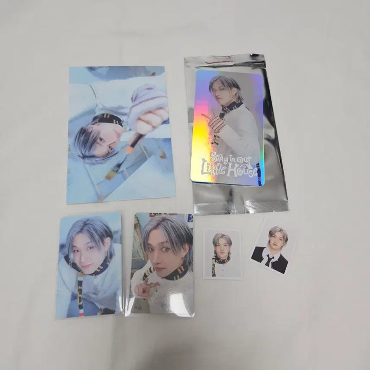 [BUNJANG] Stray Kids Bang Chan Little House Photocard Set / 스트레이키즈 방찬 리틀하우스 증사 트레카 엽서 특전 포카 박테 분철