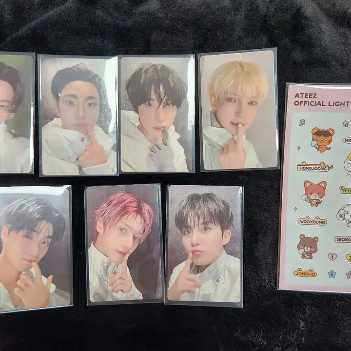 [BUNJANG] ATEEZ Lightiny 3 Photocard Hongjoong Seonghwa Yunho Yeosang San Wooyoung Jongho / 에이티즈 라이티니3 포카 + 스티커