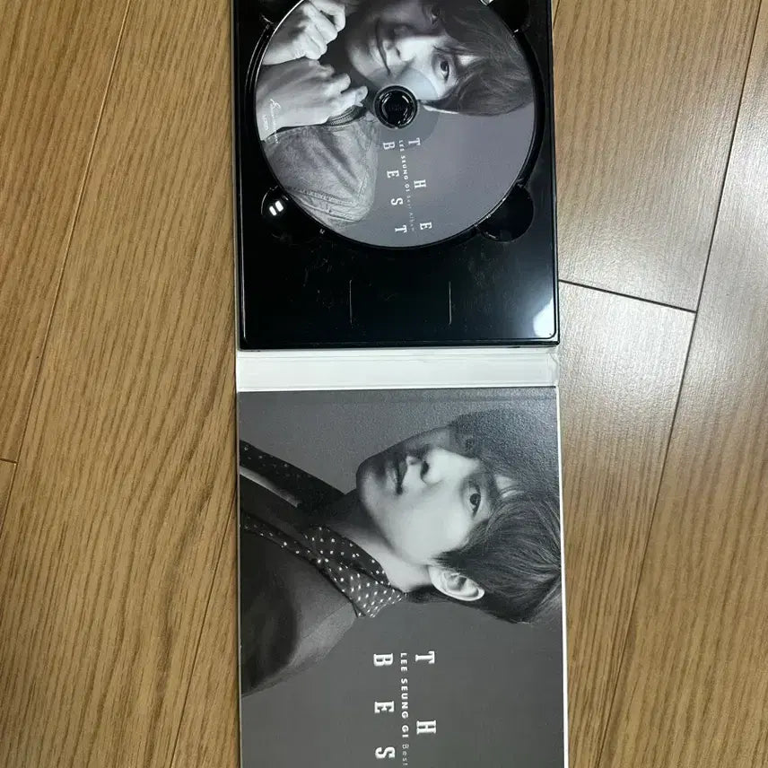[BUNJANG] Lee Seung Gi THE BEST Signed CD / cd 이승기 THE BEST 앨범 친필 사인