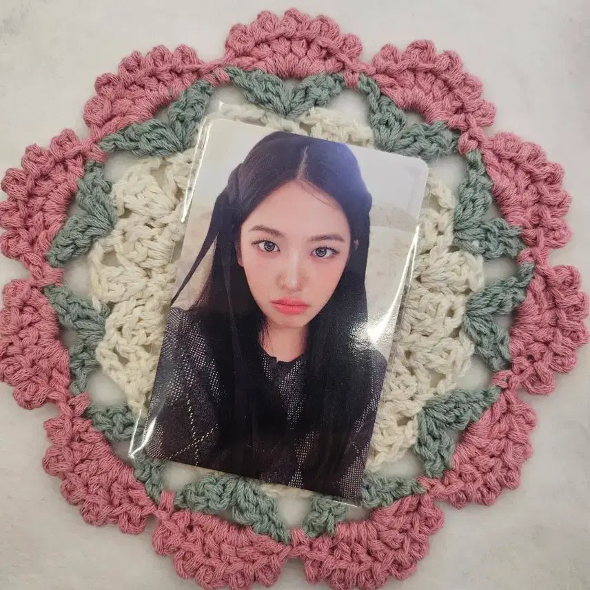 [BUNJANG] IVE Everland Pop-up Lucky Draw Photocard - Wonyoung (Cherry) / 아이브 에버랜드 팝업 7만원특전 -체리원영-