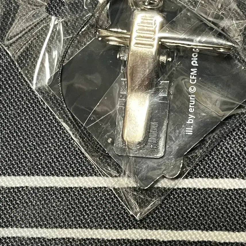 [BUNJANG] Kagamine Rin Sky Town Rubber Clip Badge / 고전 카가미네 렌 스카이타운 러버 클립 배지