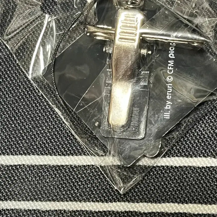 [BUNJANG] Kagamine Len Sky Town Rubber Clip Badge / 고전 카가미네 렌 스카이타운 러버 클립 배지
