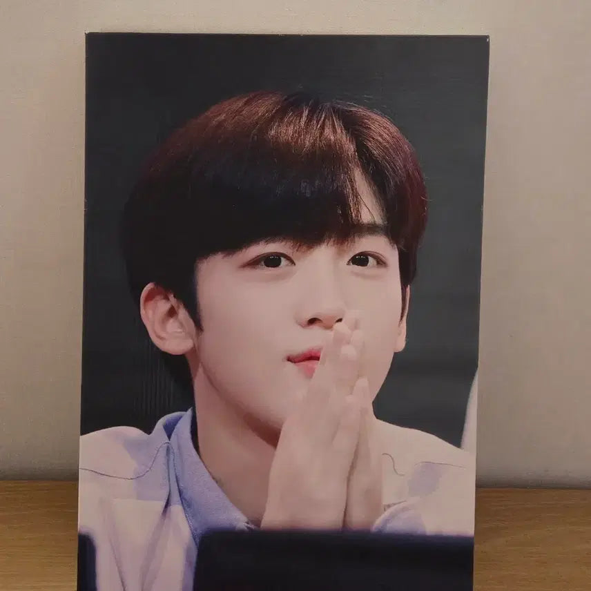[BUNJANG] X1 WEi Kim Yohan Canvas Frame / 엑스원 위아이 김요한 캔버스액자