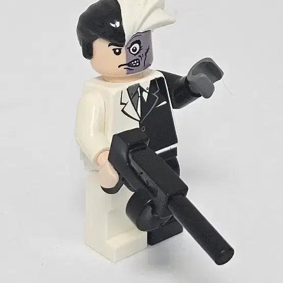[BUNJANG] LEGO DC Batman Two-Face Minifigure (Set 7781) / 올드레고 디시 dc 배트맨 투페이스 미니피규어 7781