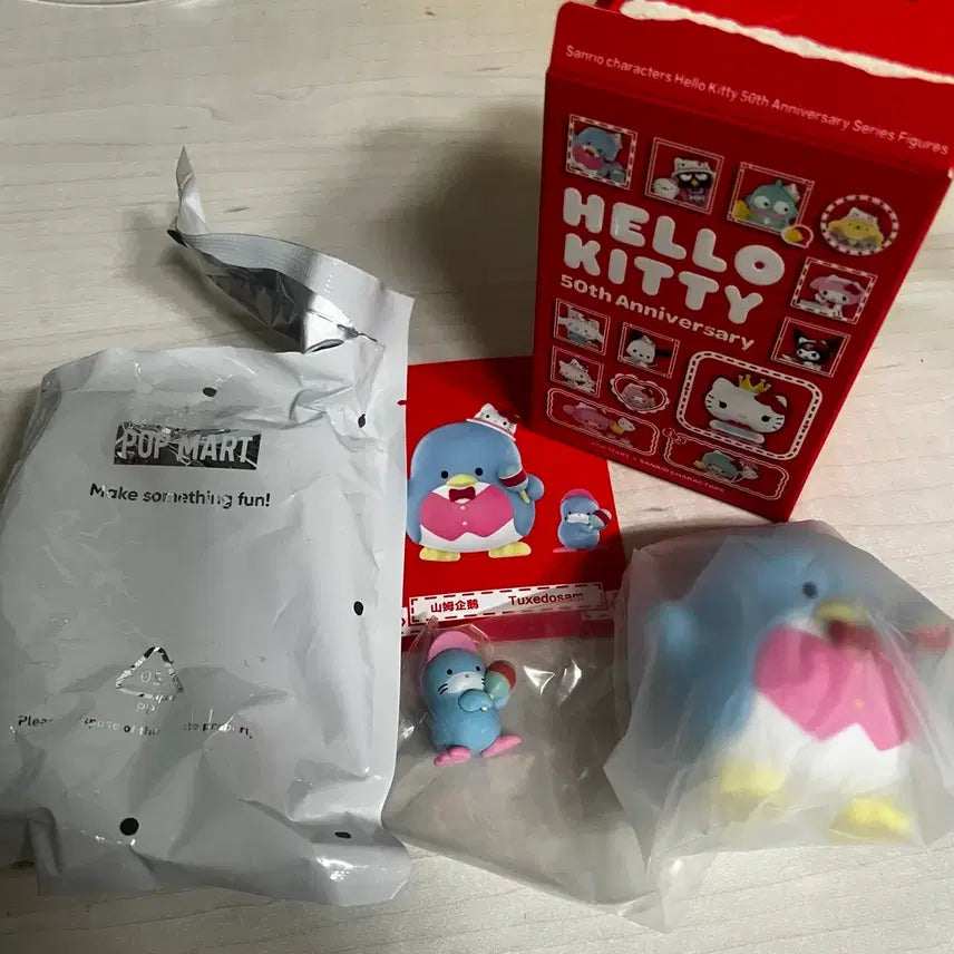 [BUNJANG] Pop Mart Sanrio Hello Kitty 50th Anniversary Tuxedo Sam Figure / 팝마트 산리오 헬로키티 50주년 피규어 - 턱시도샘