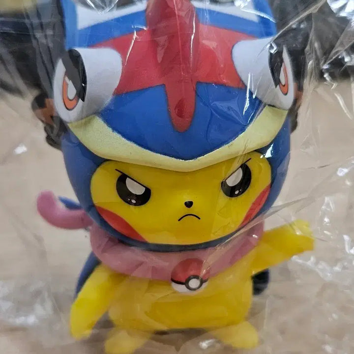 [BUNJANG] Pokemon Greninja Poncho Pikachu Cosplay Figure / 포켓몬스터 개굴닌자 판초 피카츄 코스프레 피규어