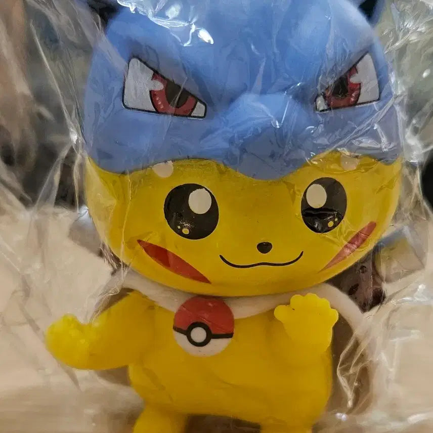 [BUNJANG] Pokemon Pikachu Charizard Poncho Cosplay Figure / 포켓몬 피카츄 거북왕 판초 코스프레 피규어