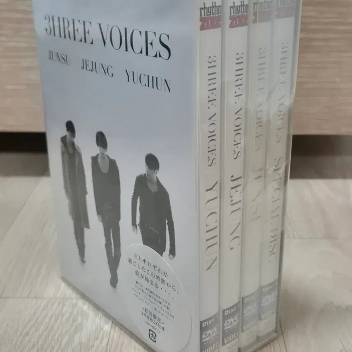 [BUNJANG] JYJ 3HREE VOICES DVD Limited Edition / JYJ 3HREE VOICES DVD 초회한정판