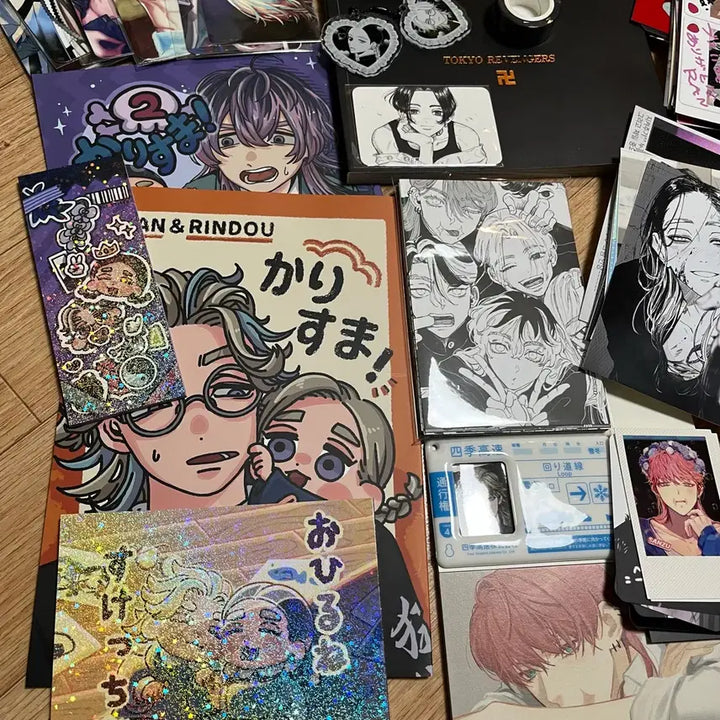 [BUNJANG] Tokyo Revengers Fan-Made Merchandise Bundle (Postcards, Stickers, Paper Goods) / 도리벤 비공굿 엽서북, 스티커, 지류 일괄 판매