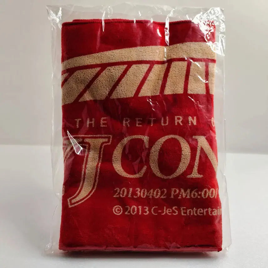 [BUNJANG] JYJ 2013 Tokyo Dome Concert Official Slogan Towel + Poster Bundle (Sealed) / [미개봉] JYJ 2013 도쿄돔 콘서트 공식 슬로건 + 포스터 일괄