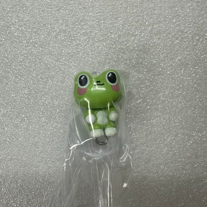 [BUNJANG] SEVENTEEN Mini Teen Gacha Frog Keychain THE8 Myung Ho / 세븐틴 미니틴 가챠 대롱 키링 디팔이 V8 디에잇 명호