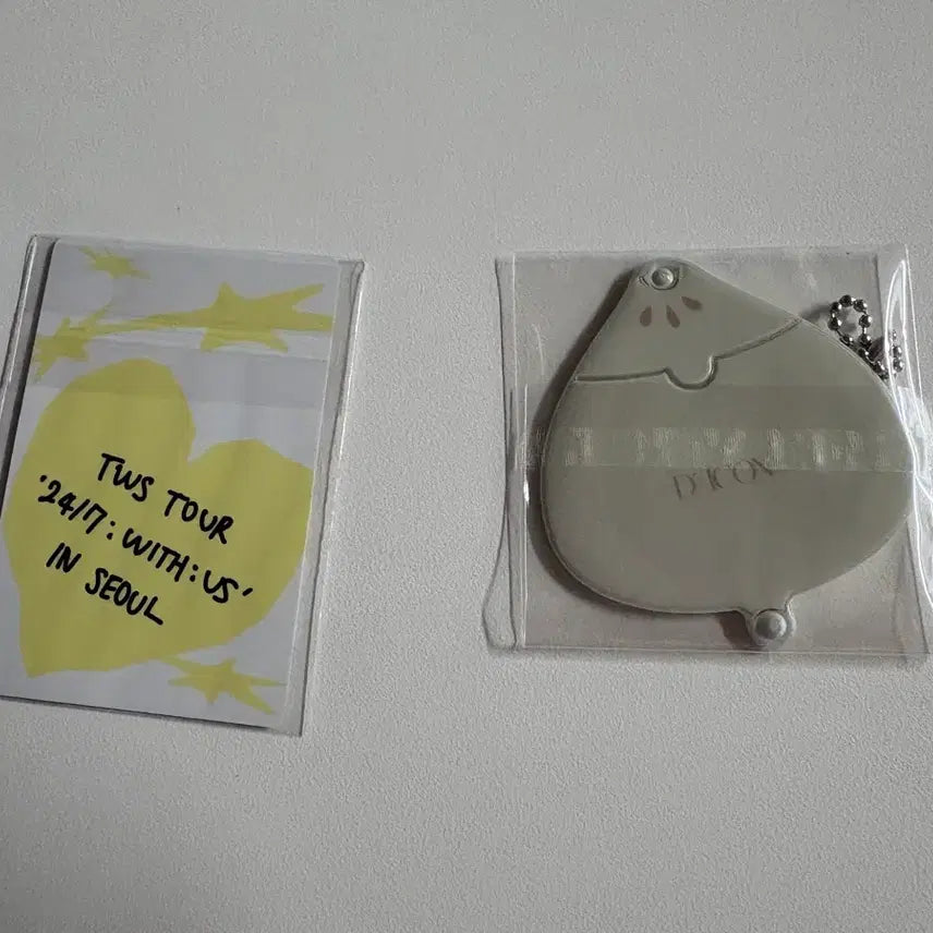 [BUNJANG] TWS Dicon Shin YU Mandu Keyring &amp; TWS Seoulcon DVD Shin YU Photocard Set / 투어스 디아이콘 신유 만두 키링 + 투어스 서울콘 dvd 신유 포카 세트
