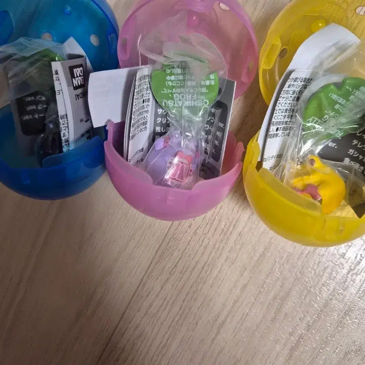 [BUNJANG] Gachapon Frog Charm Set (3 Types) / 새제품 개구리메지루시가챠