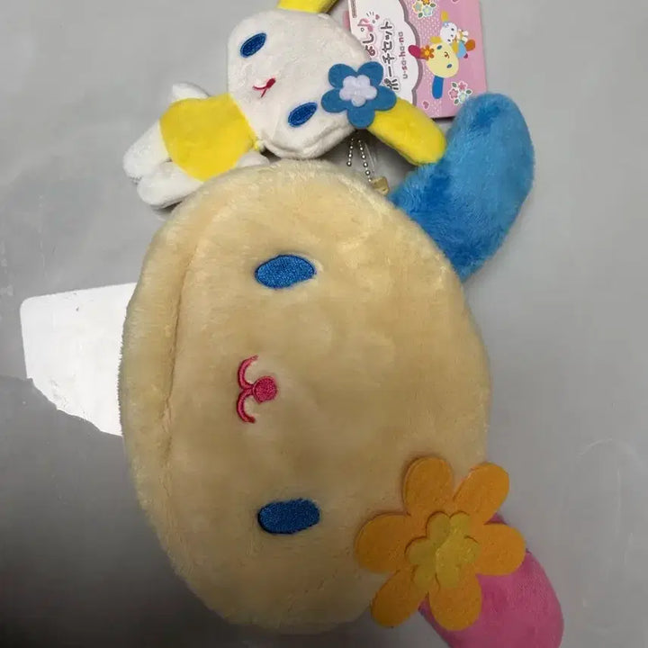 [BUNJANG] Sanrio Usahana Nakayoshi Mascot Face Pouch / 산리오 우사하나 나카요시 마스코트 얼굴 인형 파우치