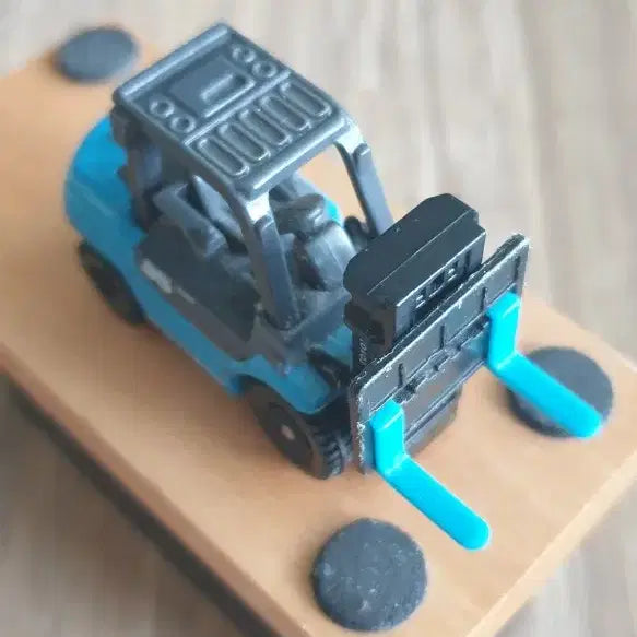 [BUNJANG] Tomica No.16 Toyota GENEO Forklift / 토미카 No.16 토요타 제네오 지게차