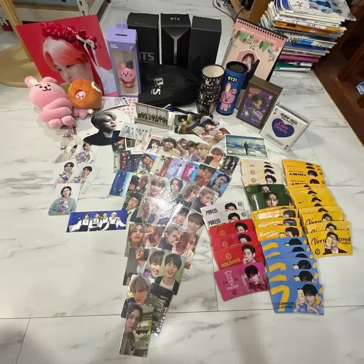 [BUNJANG] BTS Merchandise Bundle / BTS 굿즈 다 팝니다! (아미밤도 있음)