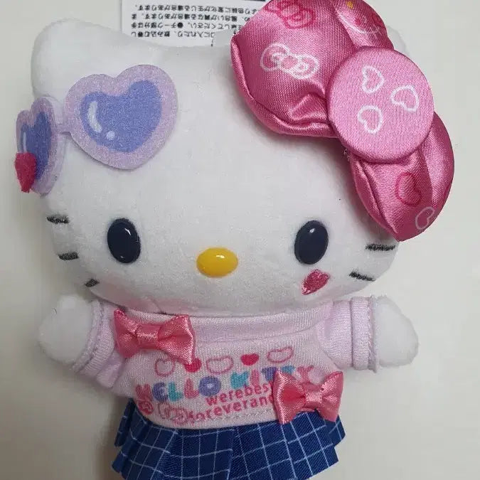 [BUNJANG] Sanrio Hello Kitty Plush Keychain New / 산리오 헬로키티 인형 키링 새상품