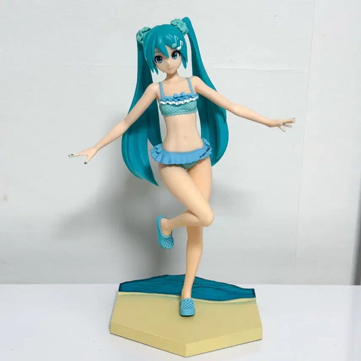 [BUNJANG] Hatsune Miku Graduation Resort Swimsuit Figure / 상자O) 하츠네 미쿠 수영복 그라데이션 리조트 피규어