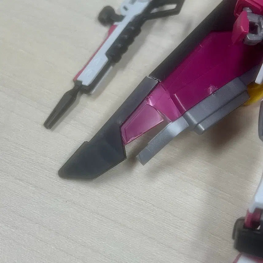 [BUNJANG] Bandai Hobby HGCE Infinite Justice Gundam (Parts) / 정크 HG 인피니트 저스티스 건담