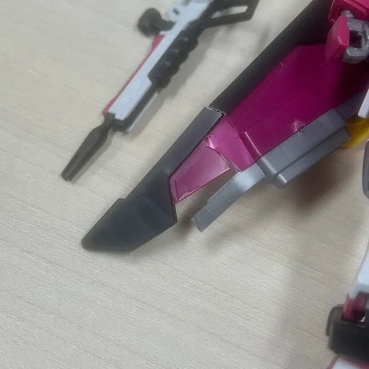 [BUNJANG] Bandai Hobby HGCE Infinite Justice Gundam (Parts) / 정크 HG 인피니트 저스티스 건담