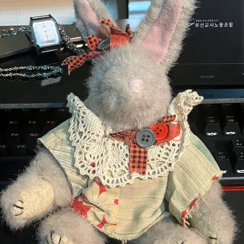 [BUNJANG] The Boyds Collection Vintage Lace Rabbit Doll / 보이드 콜렉션 빈티지 레이스 토끼 인형