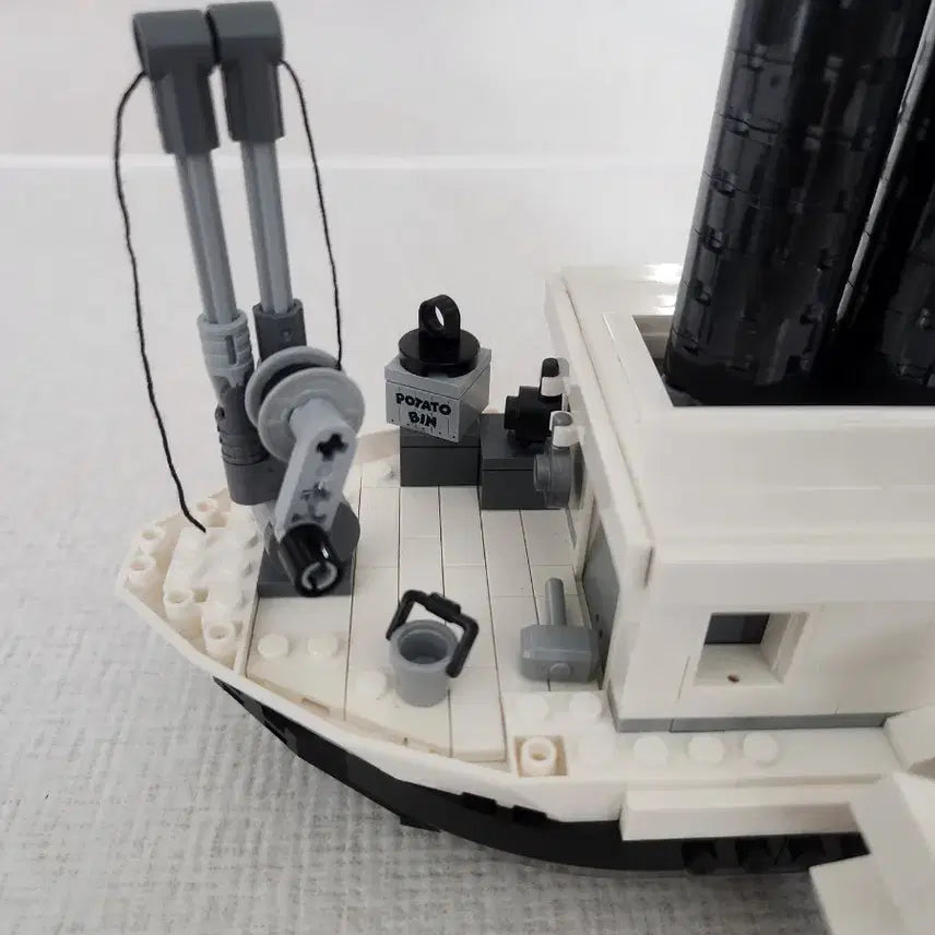 [BUNJANG] LEGO Ideas 21317 Steamboat Willie (Disney Mickey Mouse, Discontinued Set, Assembled) / 레고 아이디어 21317 증기선 윌리 (미키마우스 단종판/조립품)