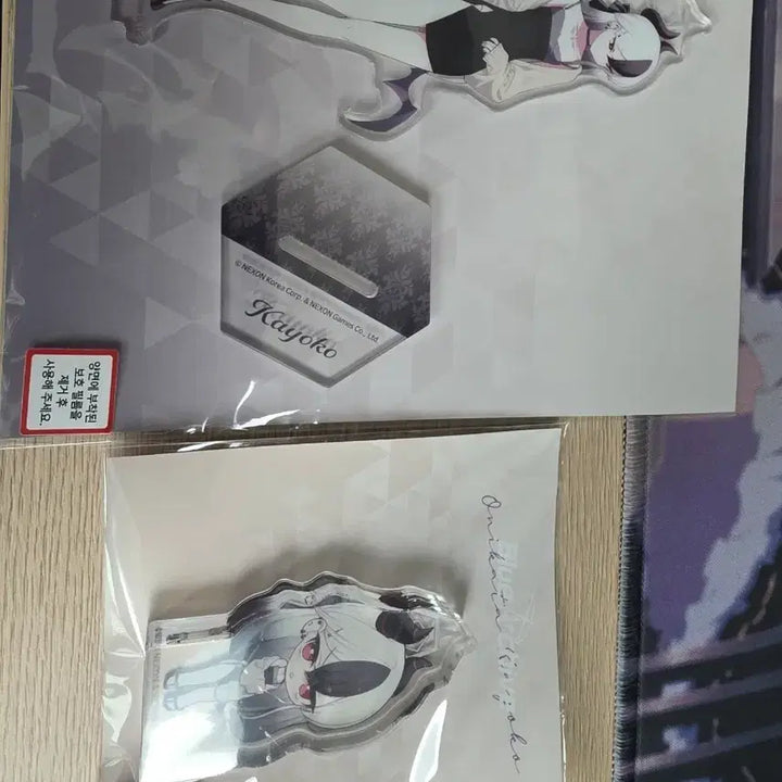 [BUNJANG] Kayoko Acrylic Stand &amp; Mini Figure Lucky Charm Bundle Set / 카요코 아크릴 스탠드, 미니 피규어, 럭키챰