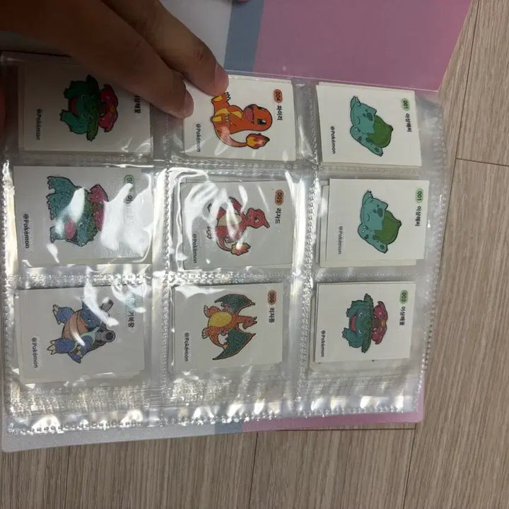 [BUNJANG] Pokemon Stickers Album &amp; 90+ Stickers Bundle Set / 포켓몬 띠부띠부씰 앨범과 나의모든 정성 스티커90개 이상 일괄 판매