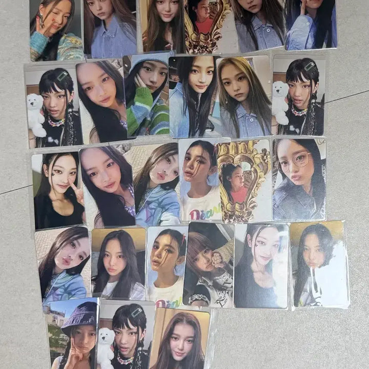 [BUNJANG] NewJeans Attention Album Photocard Bundle Set - Minji, Hanni, Danielle, Haerin, Hyein / 일괄 뉴진스 포카 포토카드 민지 하니 다니엘 해린 혜인 양도 어텐션 앨포