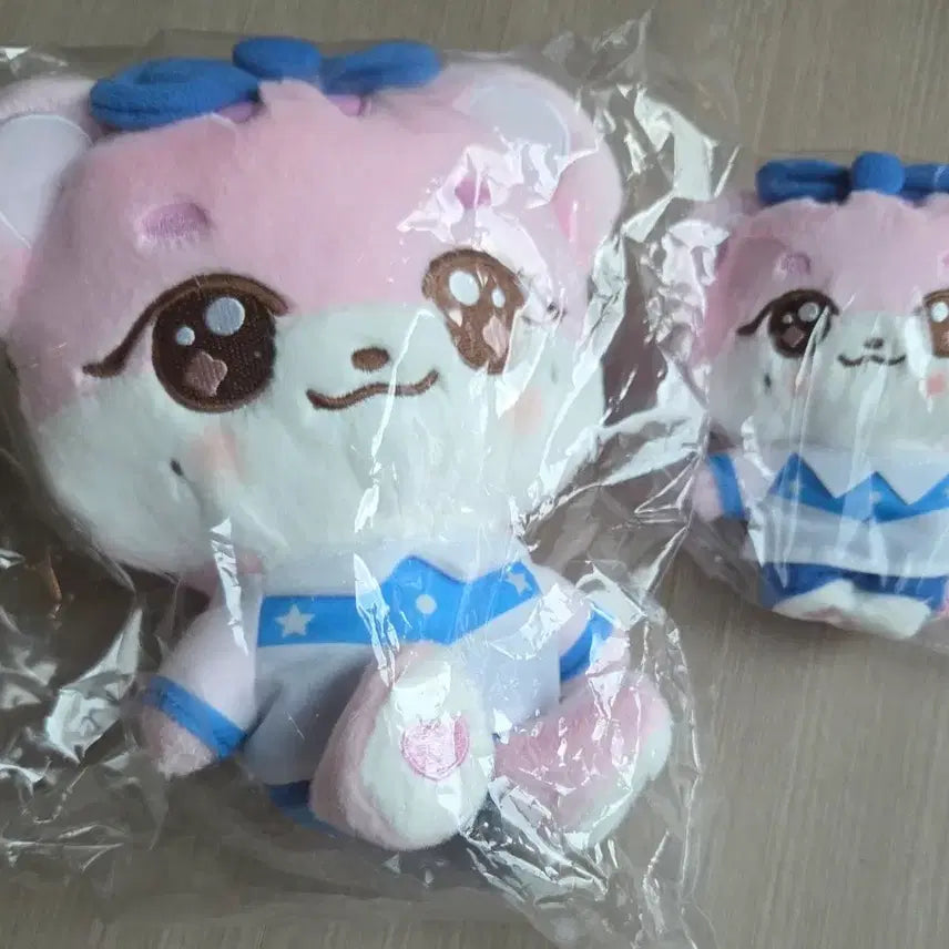 [BUNJANG] IVE Everland Mini-B Irangi Plush &amp; Keychain Bundle Set / 일괄)아이브 에버랜드 미니브 이랑이 캐스트 플러시,키링 팝니다