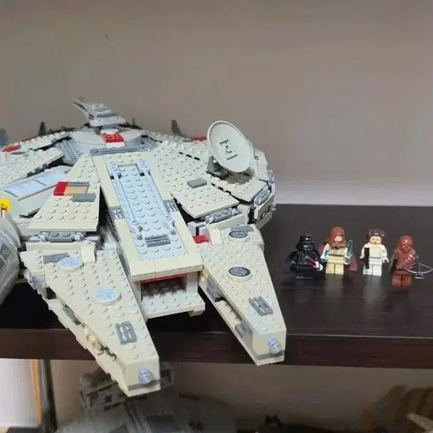[BUNJANG] LEGO Star Wars Millennium Falcon 7965 / 레고 스타워즈 밀레니엄 팔콘 7965