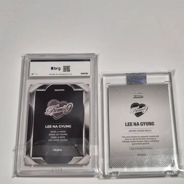 [BUNJANG] fromis_9 Nakyung Black Grade Card + Match-Used Relic Card Bundle / 프로미스나인 테레카 이나경블랙 등급 카드+실착 렐릭 카드 묵음