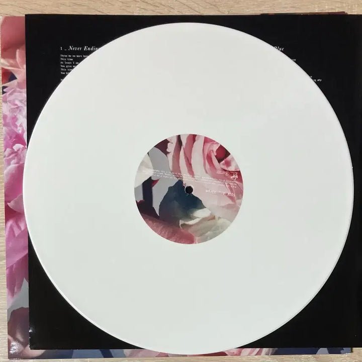[BUNJANG] Chvrches Every Open Eye LP (Colored Vinyl) / 처치스 Chvrches - Every Open Eye LP 판매 (컬러반