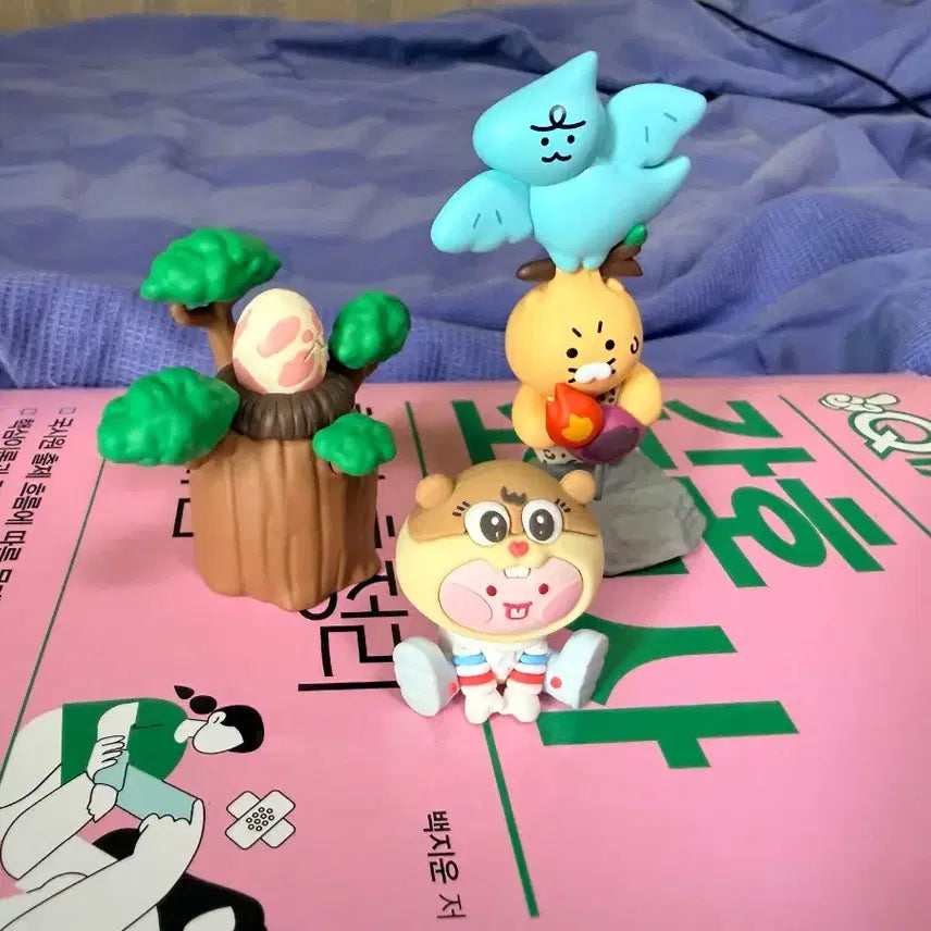 [BUNJANG] Kakao Friends Woogachunga Chun-sik x SpongeBob Collaboration Character Figure 3-Set / 카카오프렌즈 우가춘가 춘식이 스펀지밥 콜라보 캐릭터 피규어 3종 세트