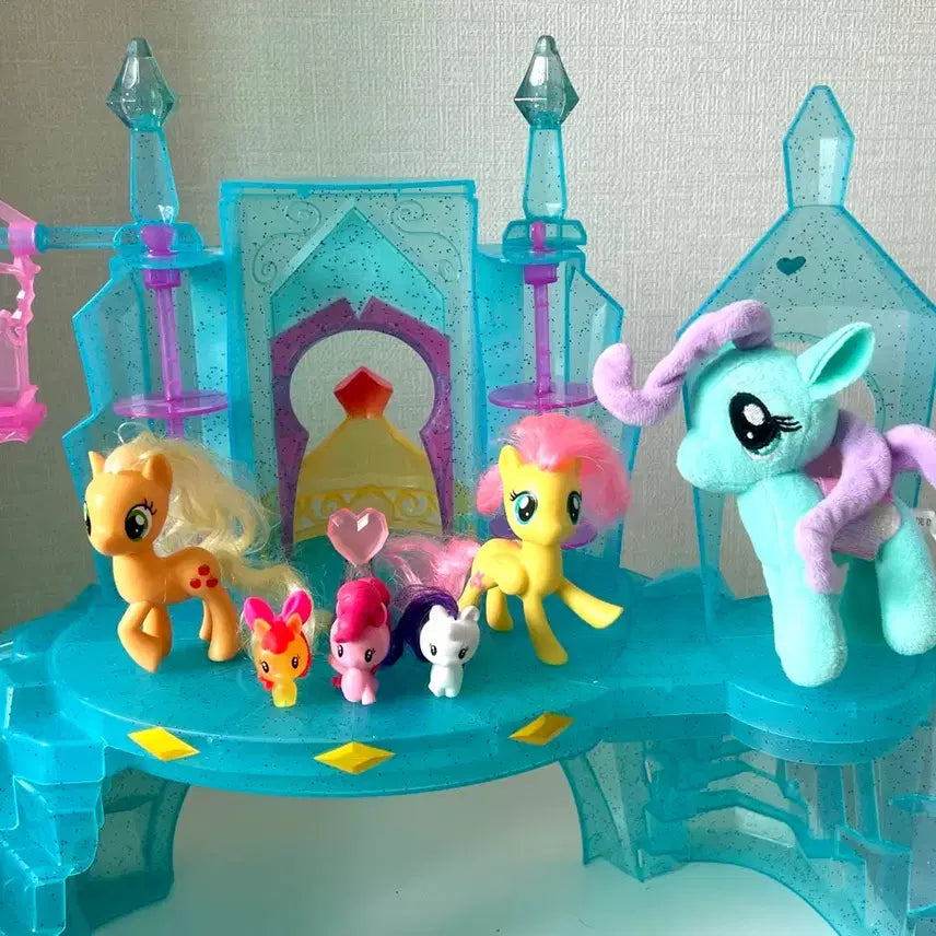 [BUNJANG] My Little Pony Castle Set with Applejack and Fluttershy Figures / 마이리틀포니 캐슬 성 + 마이리틀포니 애플잭 플라틀샤이 피규어들 일괄