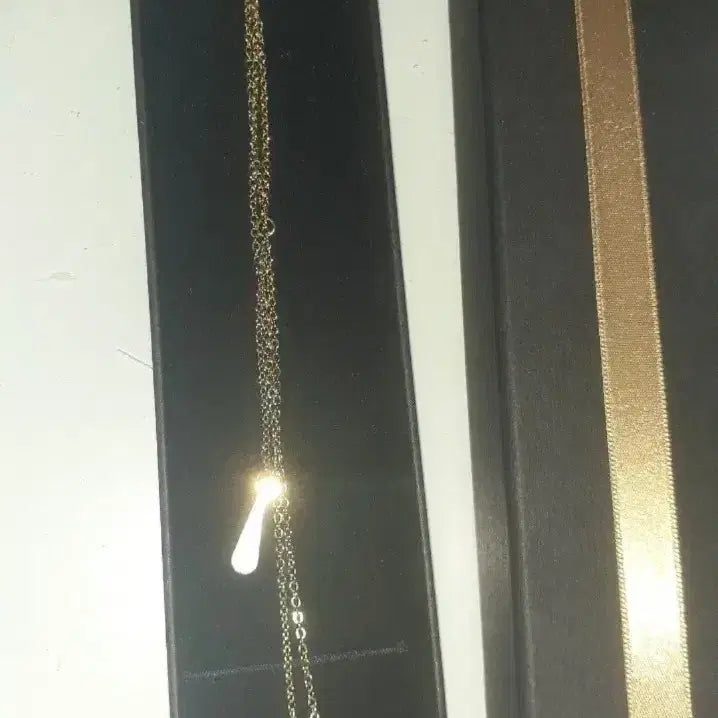 [BUNJANG] Akuneko "Devilish Butler" Teddy Brown Necklace / 아쿠네코 악마집사 테디 브라운 목걸이 집사의 크리스마스 선물