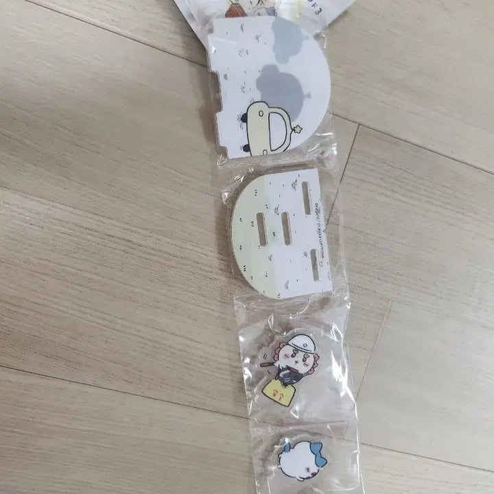 [BUNJANG] Cheekawa Hachiware Clock Gacha 3rd Edition + Secret Keychain + Diorama Set / 먼작귀 치이카와 하치와레 시계 가챠 3탄+시크릿 키링+디오라마 시사
